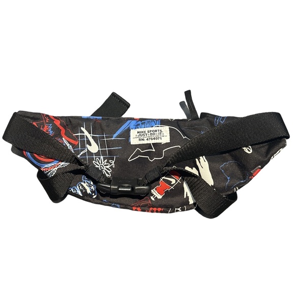NIKE heritage red, blue and black hip/side pack with various graffiti designs - Picture 4 of 6